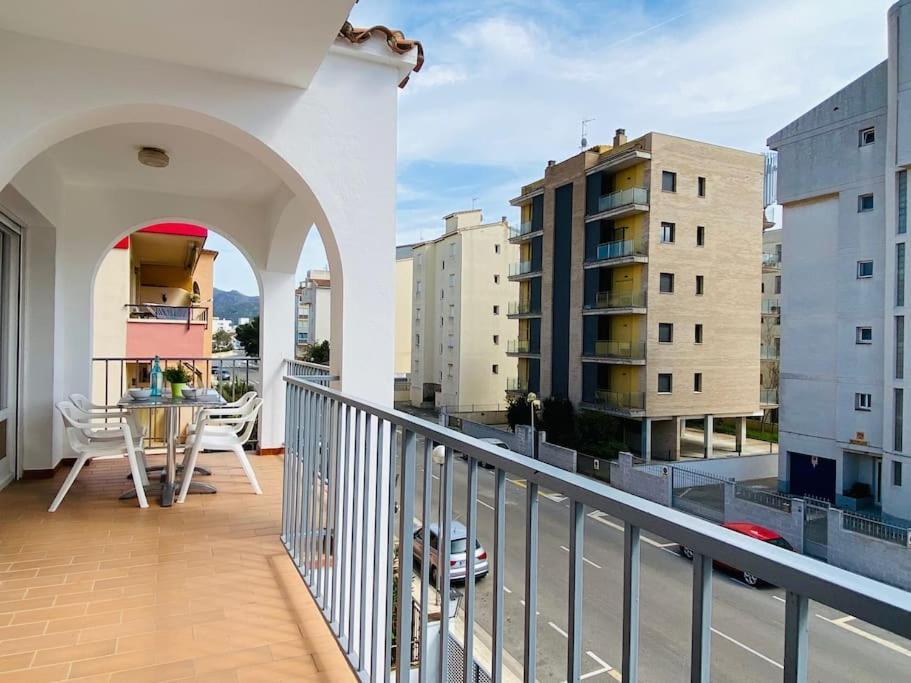 Apartamentos Aquarium Roses Kültér fotó